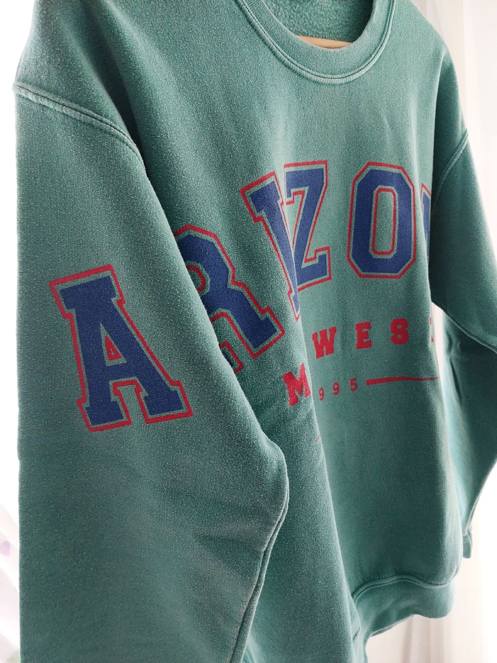Urban Outfitters Pullover & Sweatshirts: Pullover Urban Outfitters vintage-Optik – Gebraucht aus Münchenbuchsee von Ataf_Morgana 2