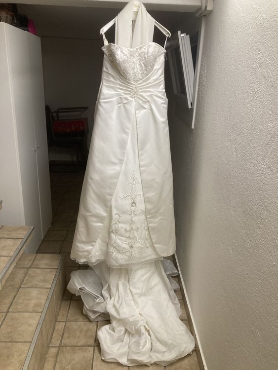 Robes: Hochzeitskleid – D'occasion à Wetzikon ZH par Rescanv6 1