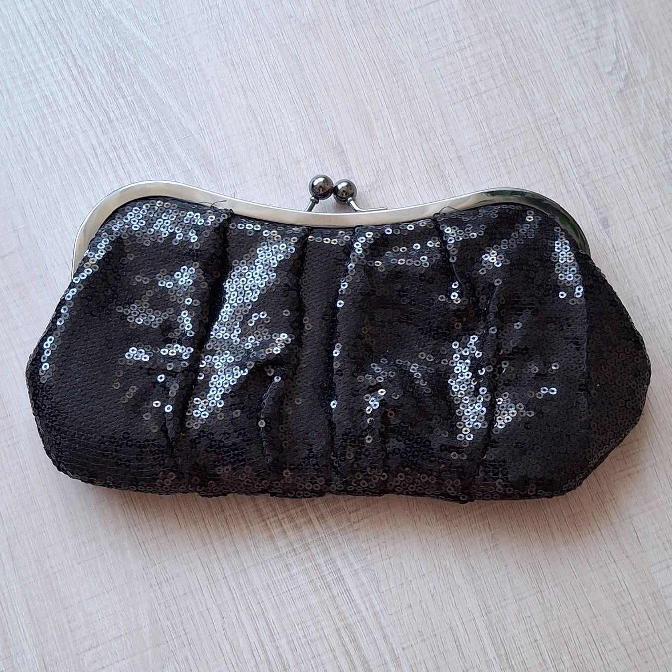 Borse da donna: Abendhandtasche schwarz – Usato da Rütihof venduto da Teresa18