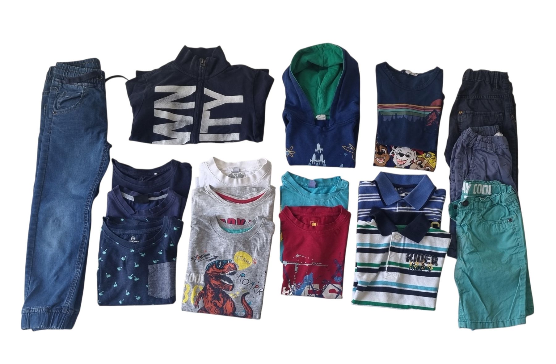 Lotti & Set di vestiti: 18-teiliges Räuberset Junge Gr. 116 – Usato da Champlan venduto da acr_kkd5