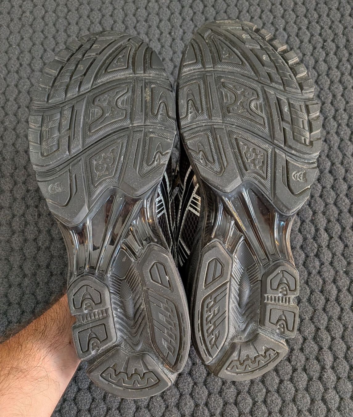 Asics Chaussures hommes: Asics Gel Kayano 14 Schwarz – Neuf (Voir description) à Zürich par vukzh 2