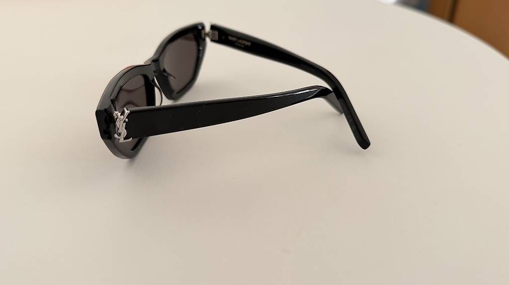 Brillen & Gläser: Yves Saint Laurent Sonnenbrille  – Gebraucht aus Arlesheim von vikito 2