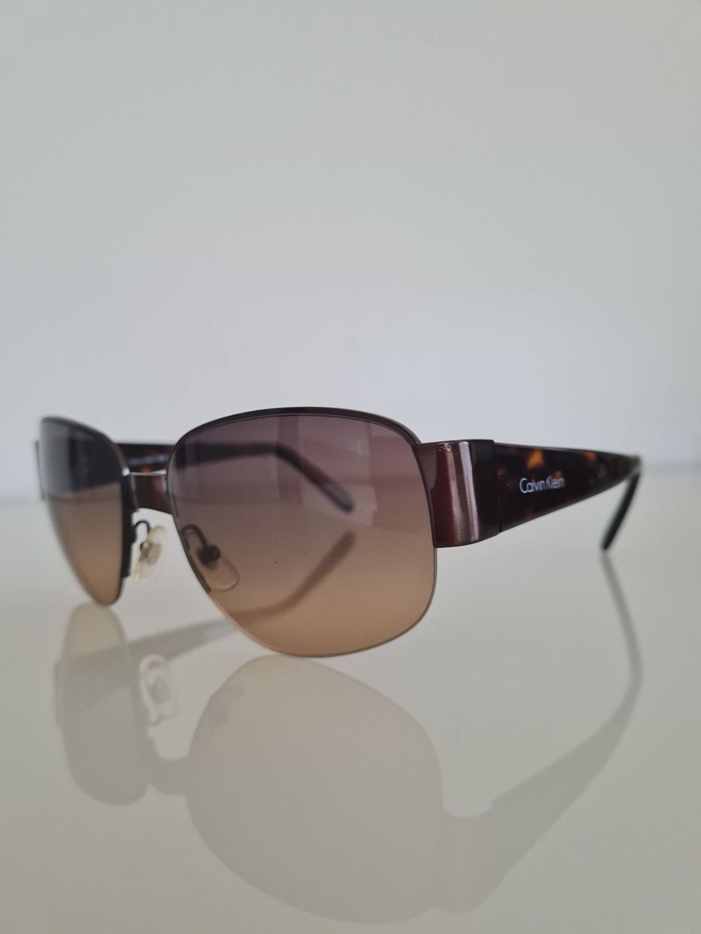 Calvin Klein Brillen & Gläser: DAMEN SONNENBRILLE CALVIN KLEIN – Gebraucht aus Steg im Tösstal von goldlionfree 4
