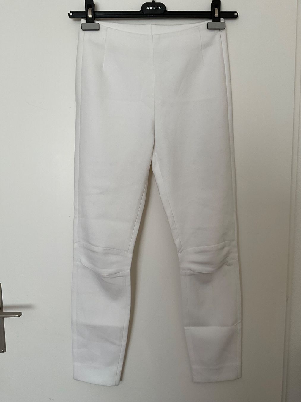 Akris Pantaloni: AKRIS Stretch Hose Gr 34 weiss – Usato da Urdorf venduto da alda02