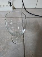 Wein Glas transparent Grösse M 36 Stuck im Korb