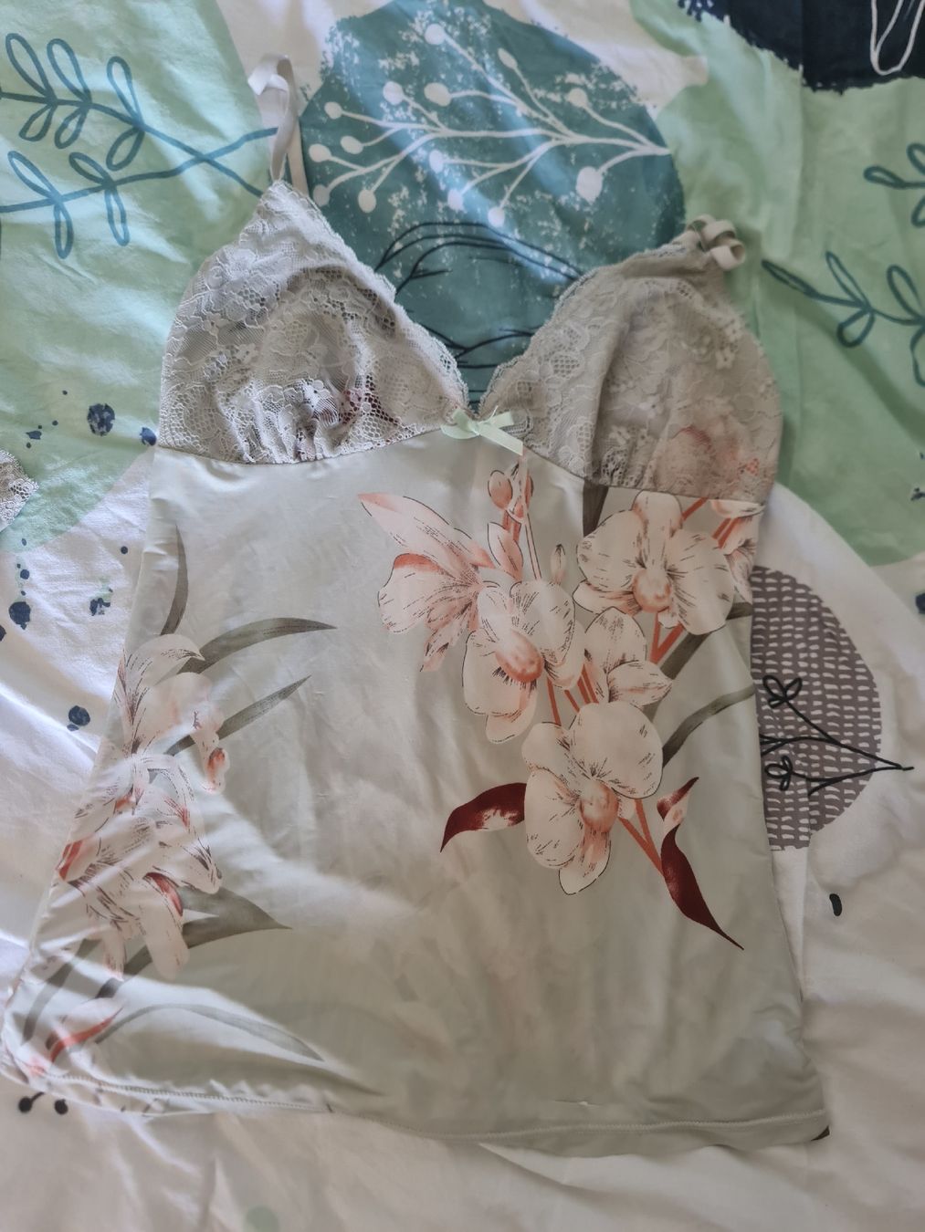 Negligees & Pigiami: Sommer Pyjama Set mit Spitze, Blumenmuster, neuwertig – Usato da Noflen BE venduto da vco_hnn7 2