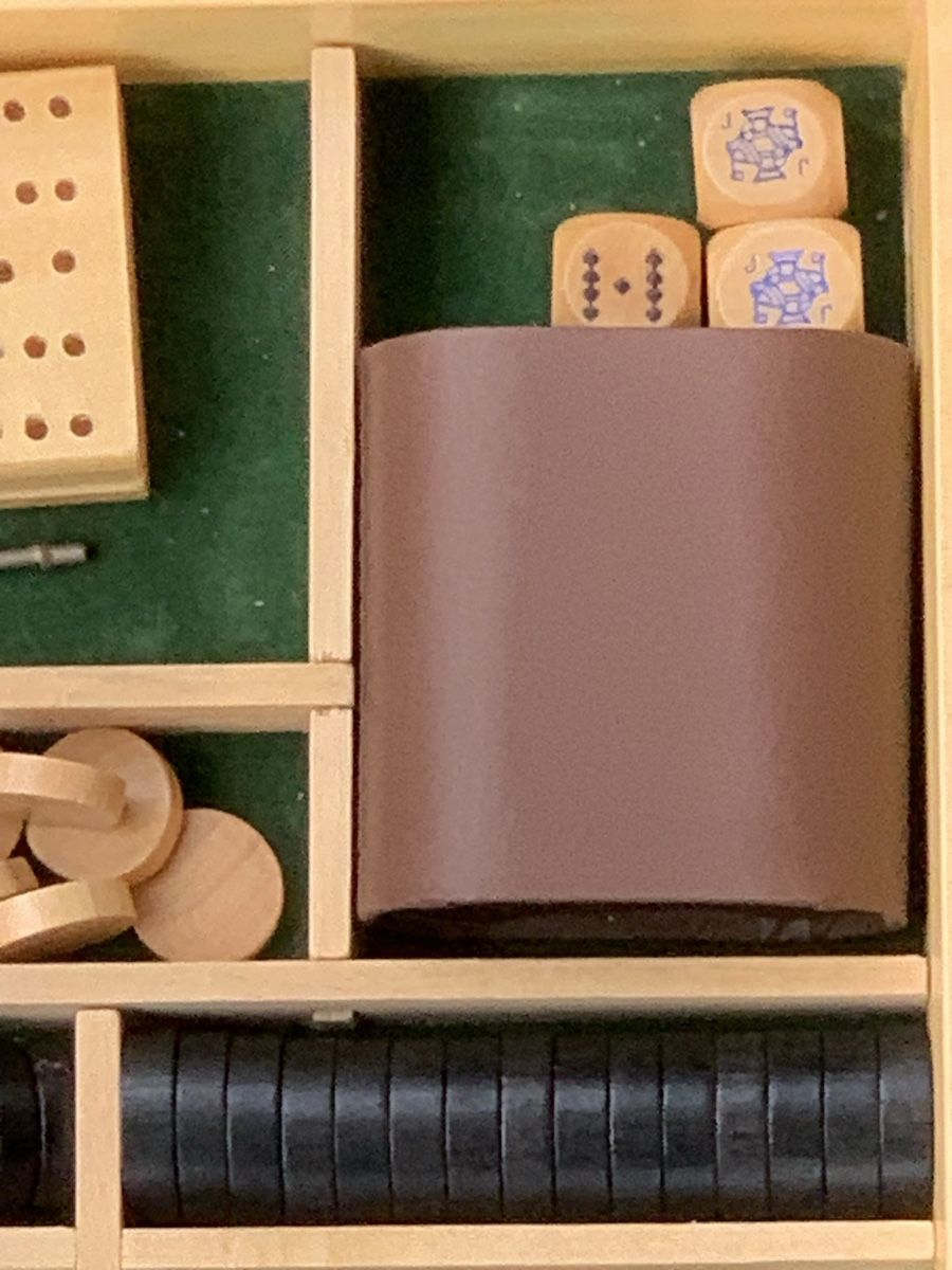 Spiele: Schach/Spiele - Box – Gebraucht aus Wangen b. Olten von Finolino28 8