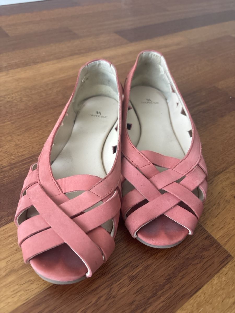 Chaussures femmes: Damen Sandalen Grösse 39 – D'occasion à Nänikon par Caro8989 1