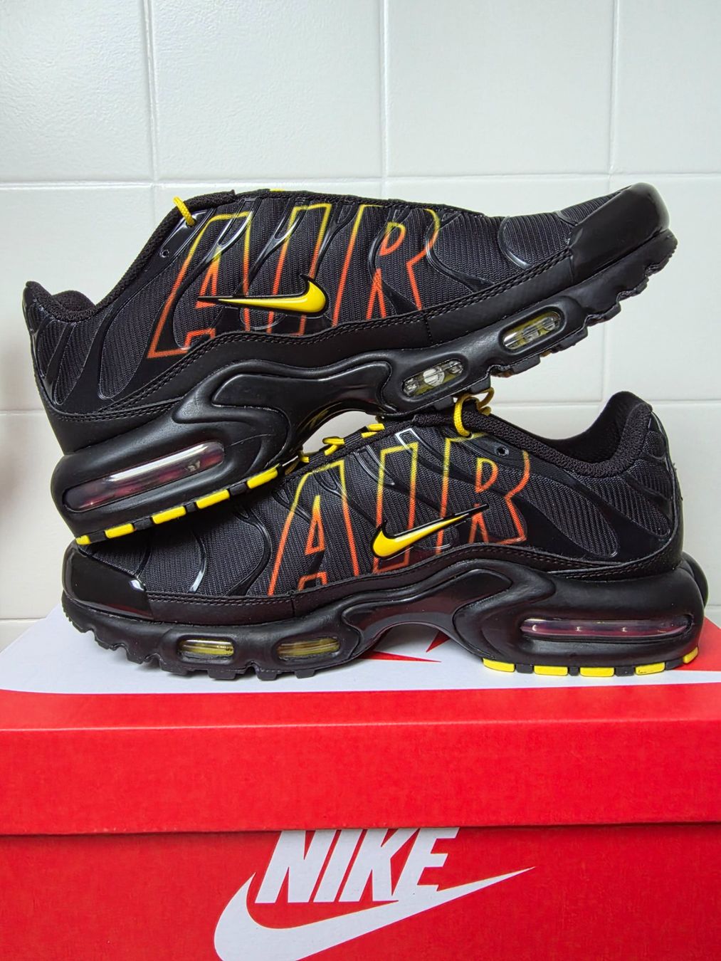 Nike Scarpe da uomo: Nike Air Max Plus Tn – Nuovo e nell'imballaggio originale da Fleurier venduto da dav_xx8y 1