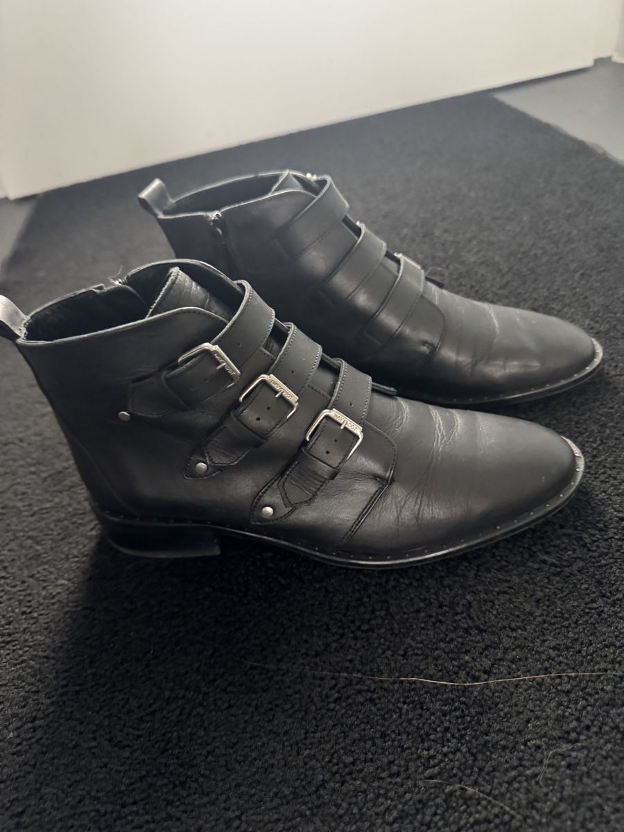 Scarpe da donna: Navyboot – Usato da Gümmenen venduto da Monsieur_Finn 1