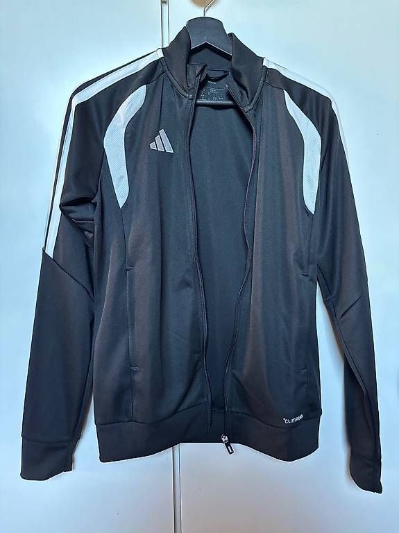 Vestes: Adidas Jacke – Neuf avec emballage d'origine à Schaffhausen par mer_tnb7 1