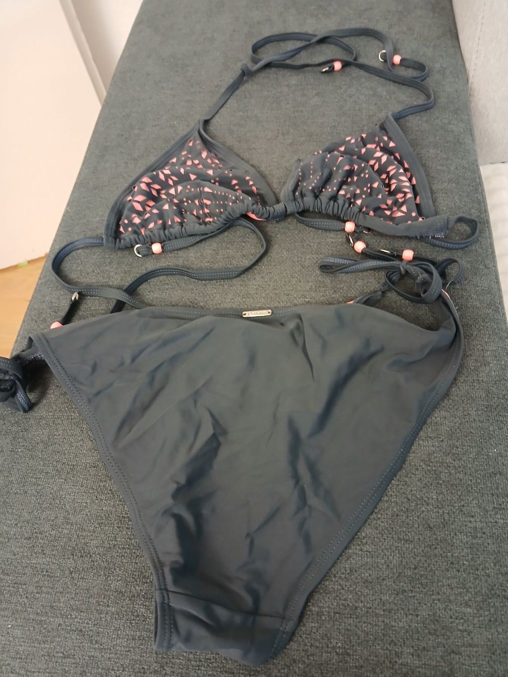 Costumi da bagno & Bikini: 4 Stk Sommer Bikini Set Grösse L - Pink Spitze – Usato da Glattbrugg venduto da fin_66d8 5