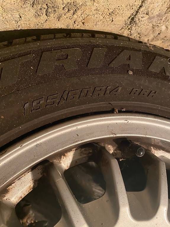 Cerchioni: BMW E30 4 Stk. Alu-Felgen bereift – Usato da Solothurn venduto da bequia1 1