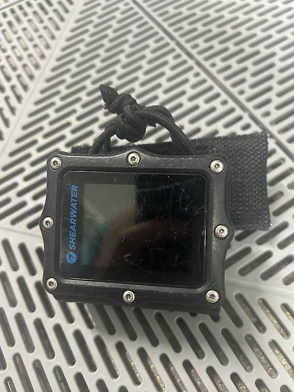 PCs: Shearwater Perdix – Gebraucht aus Montreux von Divinglife