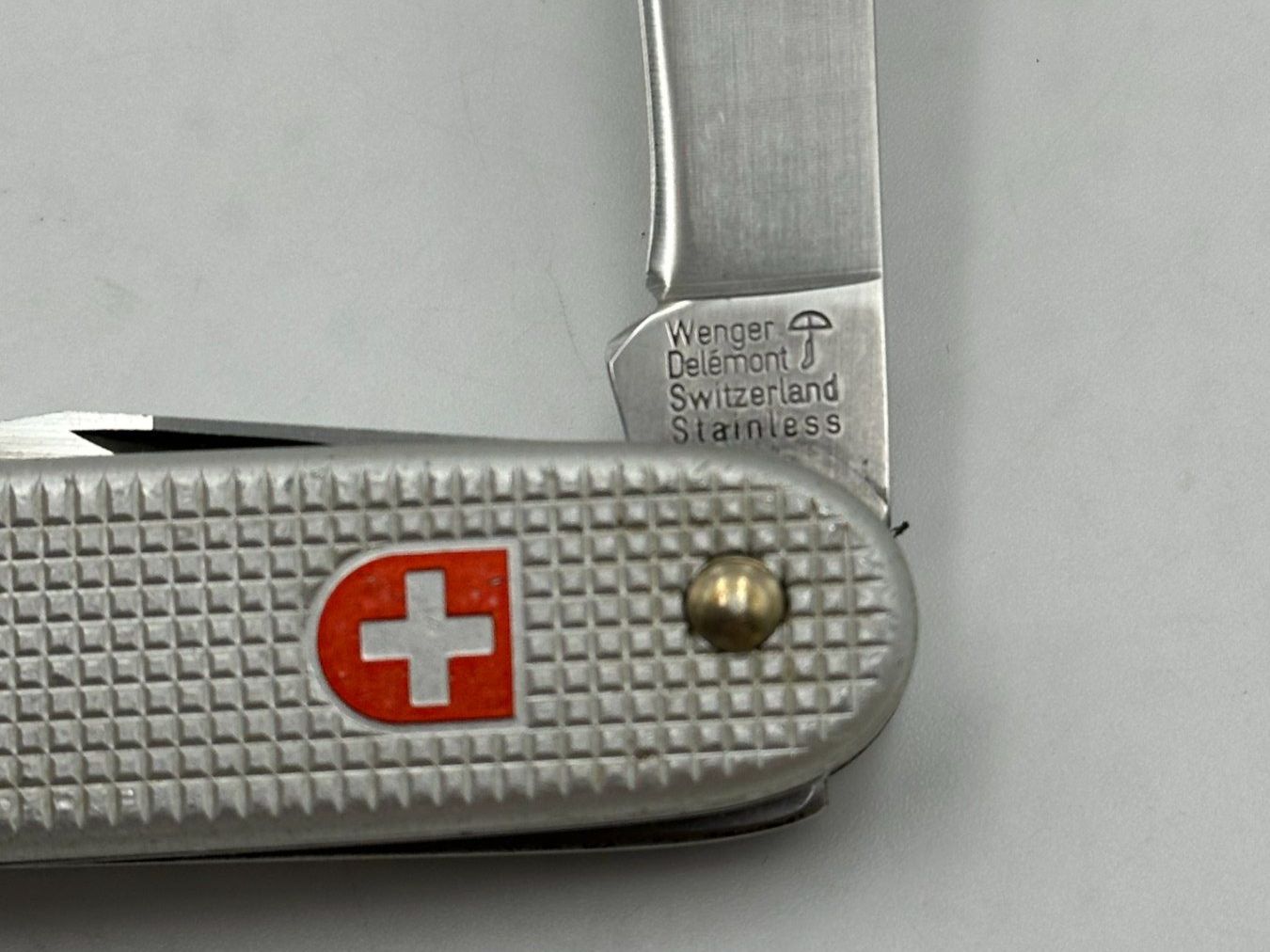 Wenger Coltelli tascabile: WENGER Delémonet Offiziersmesser Sackmesser 1981 – Usato da Luzern venduto da Lager6640 6