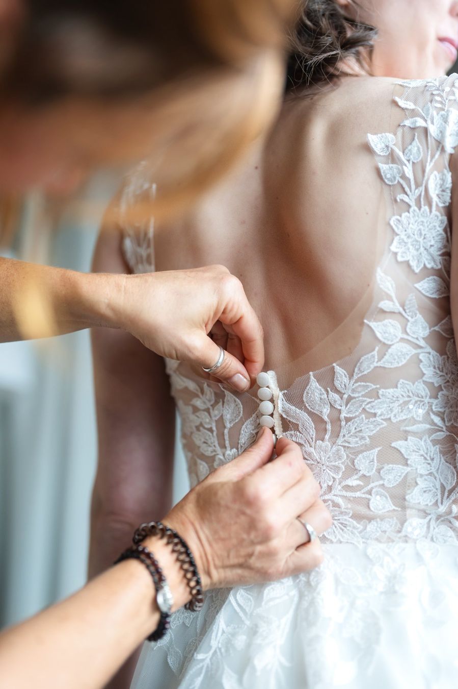 Vestiti: Secondhand Brautkleid Bianco Evento "Heather", Grösse 36 – Usato da Brunnen venduto da Herzig-Brautmode 1