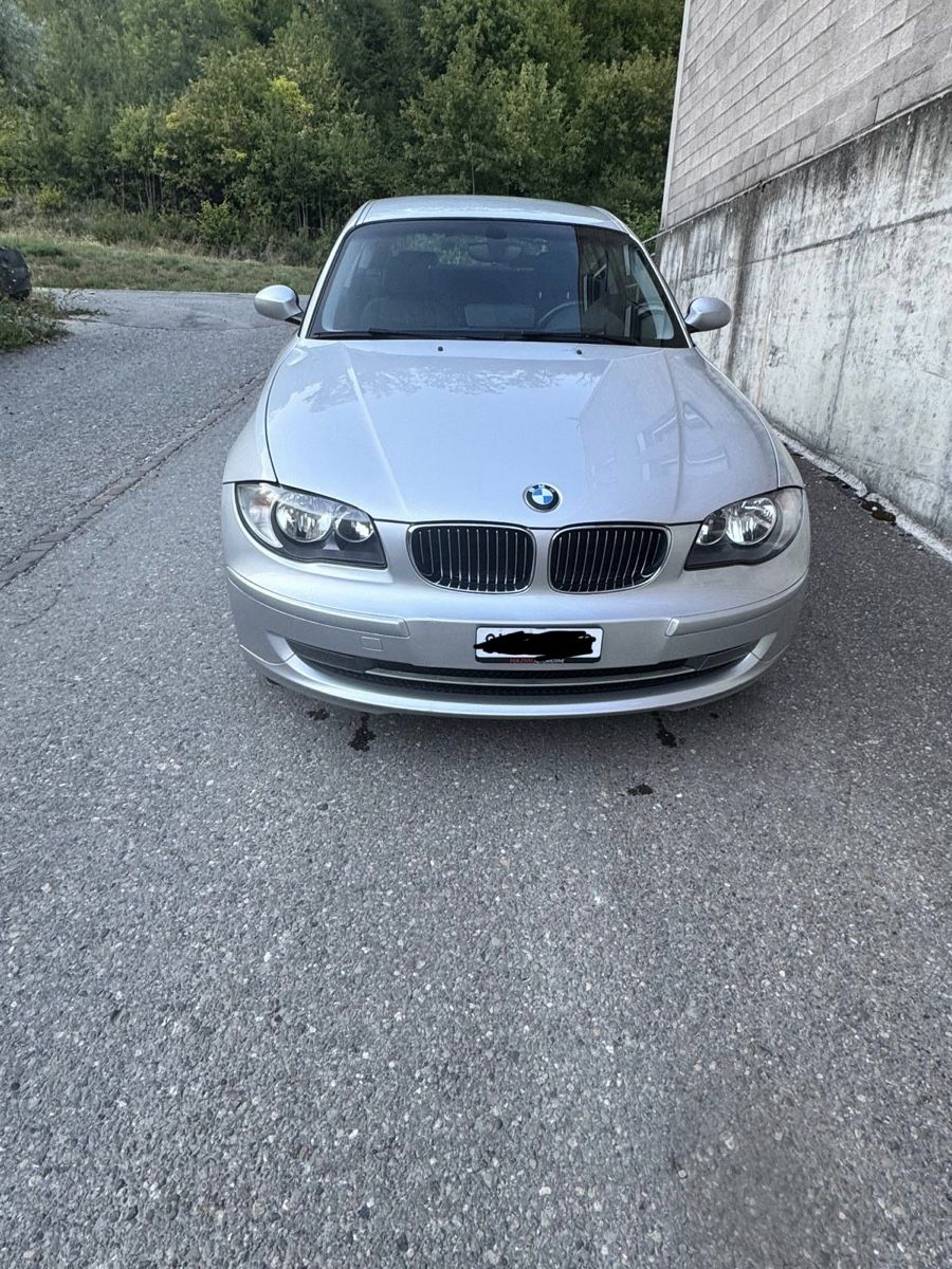 BMW Automobili: BMW 120i Automat  – Usato da Schaffhausen venduto da HR-Automotive 1