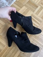 Schwarze Ankle Boots (Gr. 39)