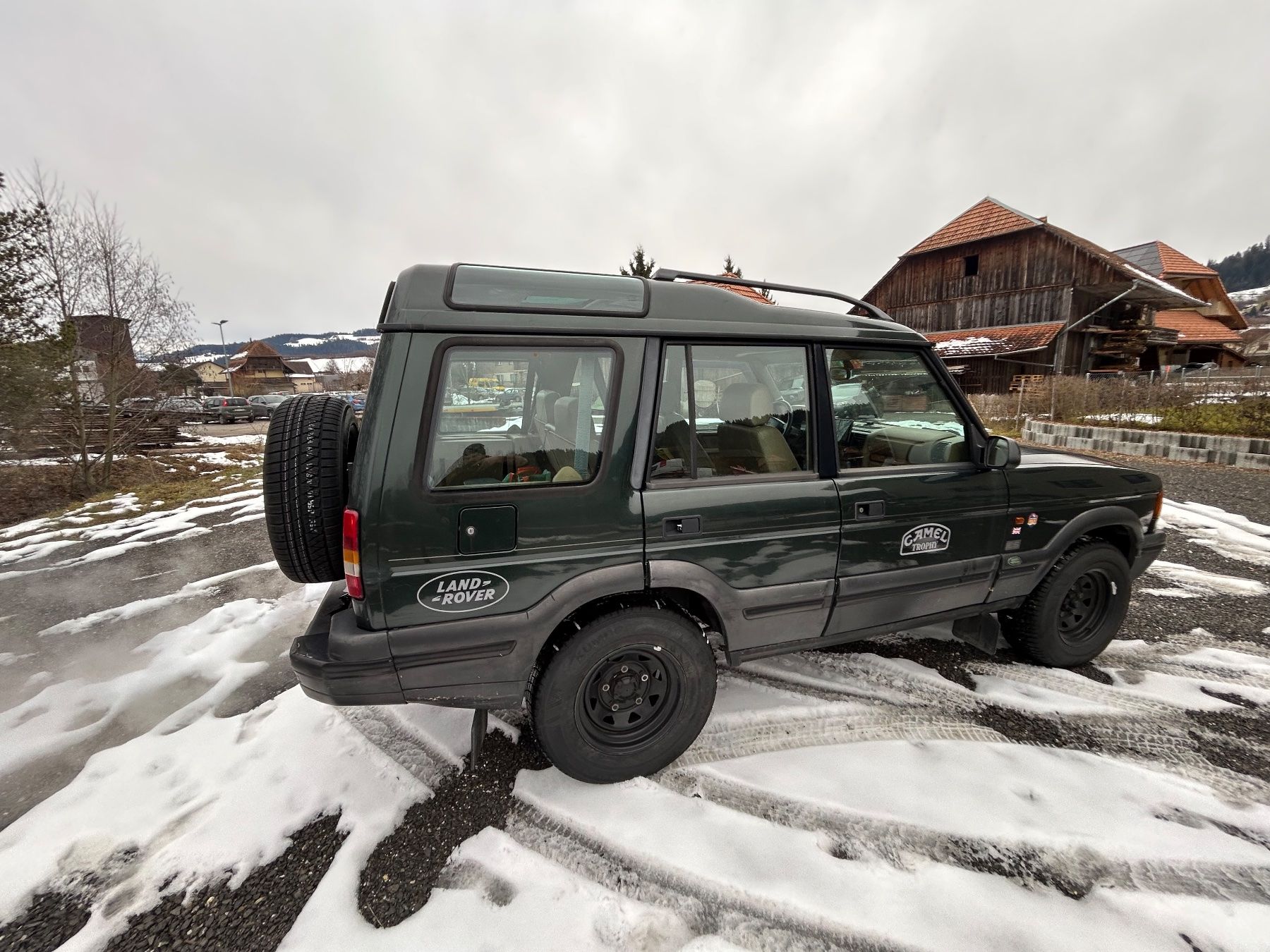 Land Rover Autos: Land Rover Discovery 1 3.9 V8 – Gebraucht aus SCHÜPBACH von 2002-tii 4