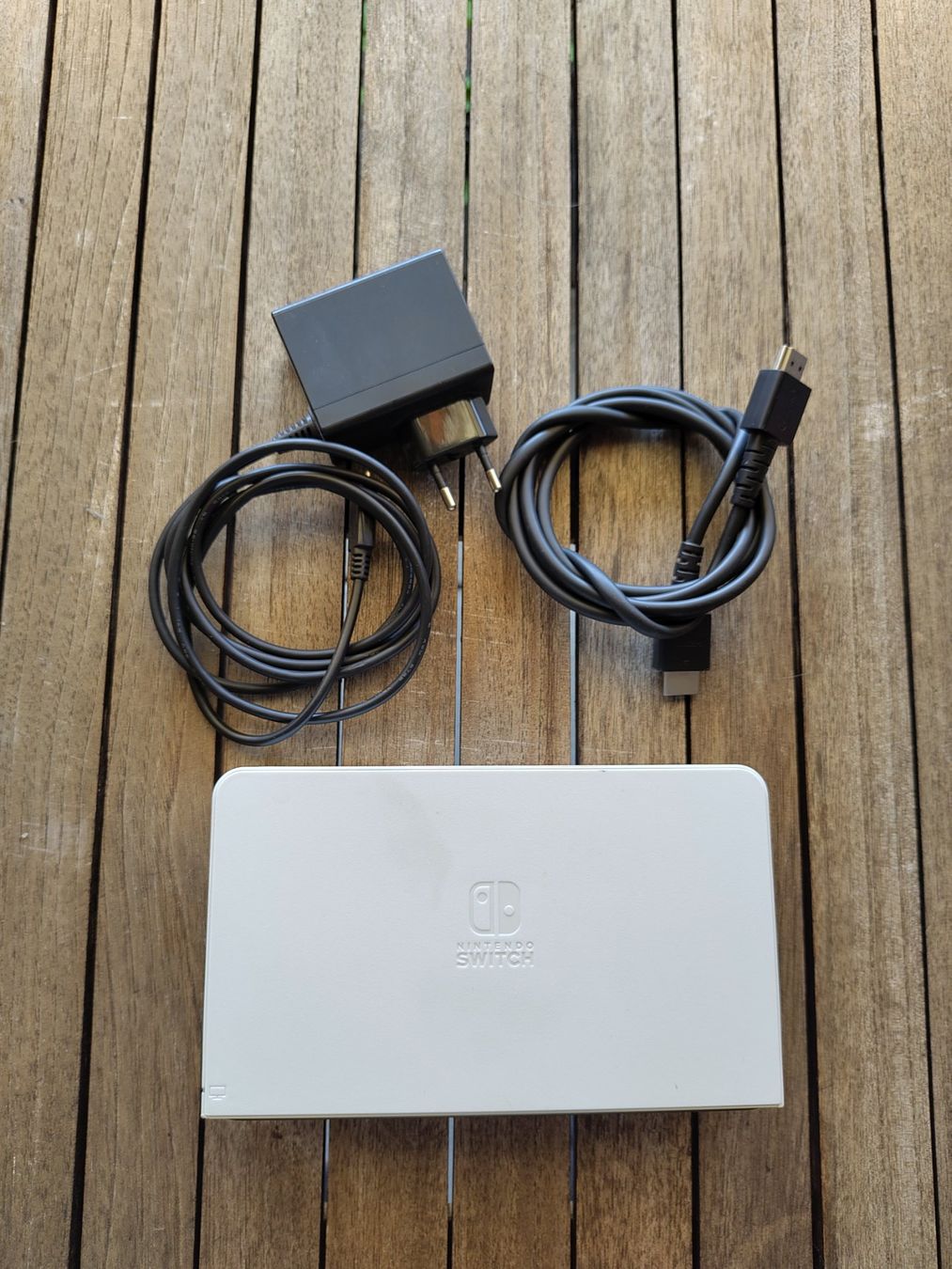 Original Switch OLED Dock + Netzteil + HDMI-Kabel | Kaufen auf Ricardo