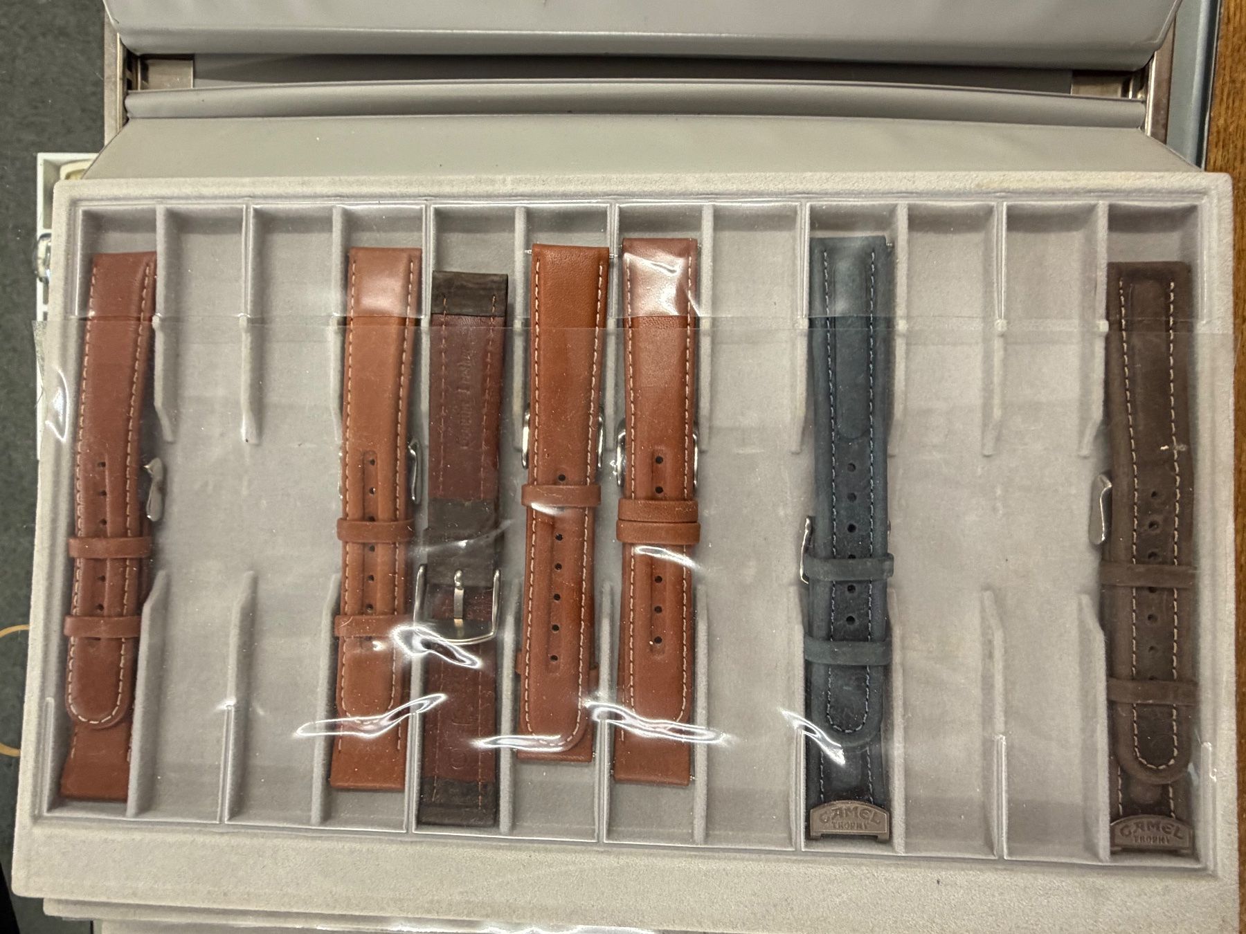 Orologi: bracelets avec son étui – Usato da Biel/Bienne venduto da MrP_WatchesBiel 2