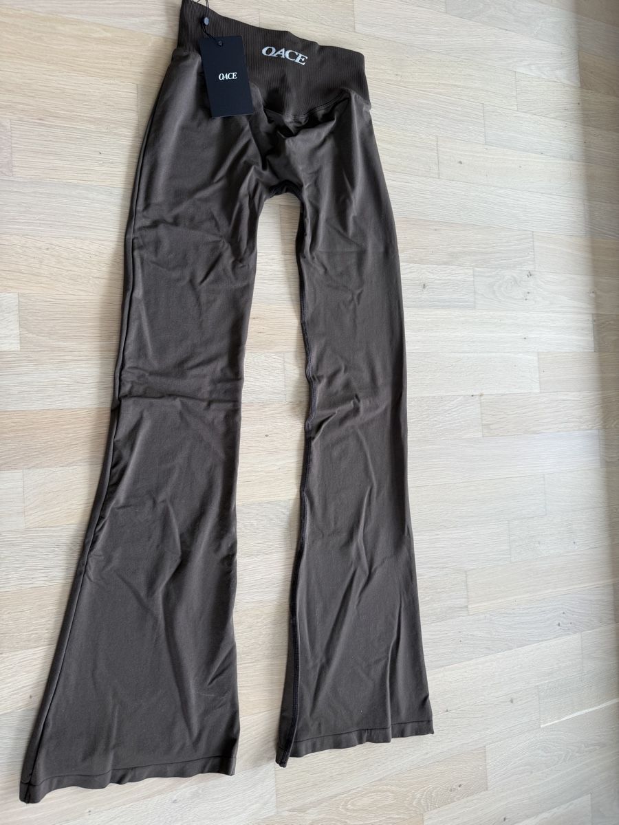 Oace Leggings: Trust Seamless Flared Leggings – Nuovo e nell'imballaggio originale da Heimberg venduto da Yara_ 1