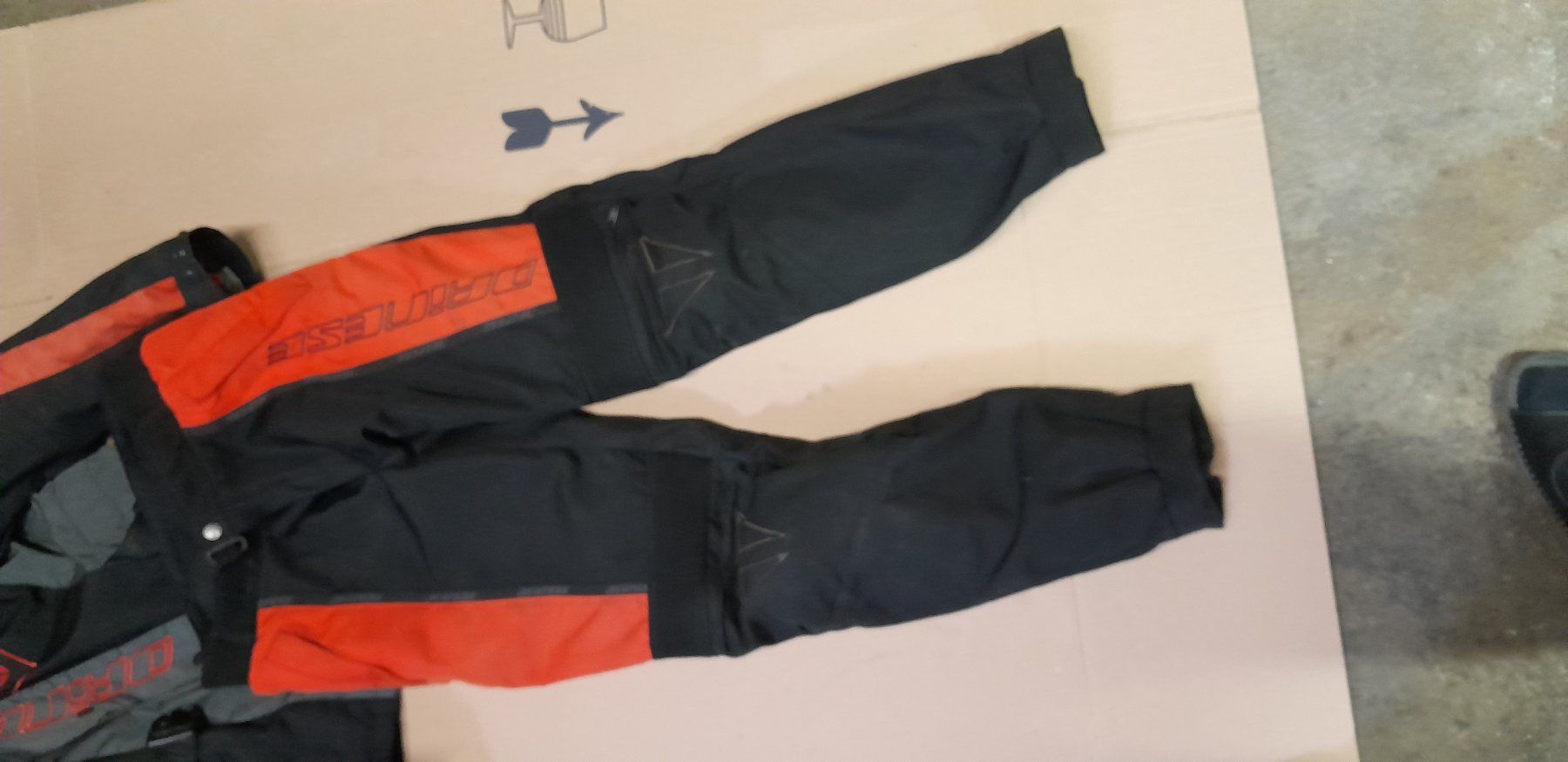 Dainese Lotti di vestiti: Dainese Motorradkombi – Usato da Rothrist venduto da lipen 4