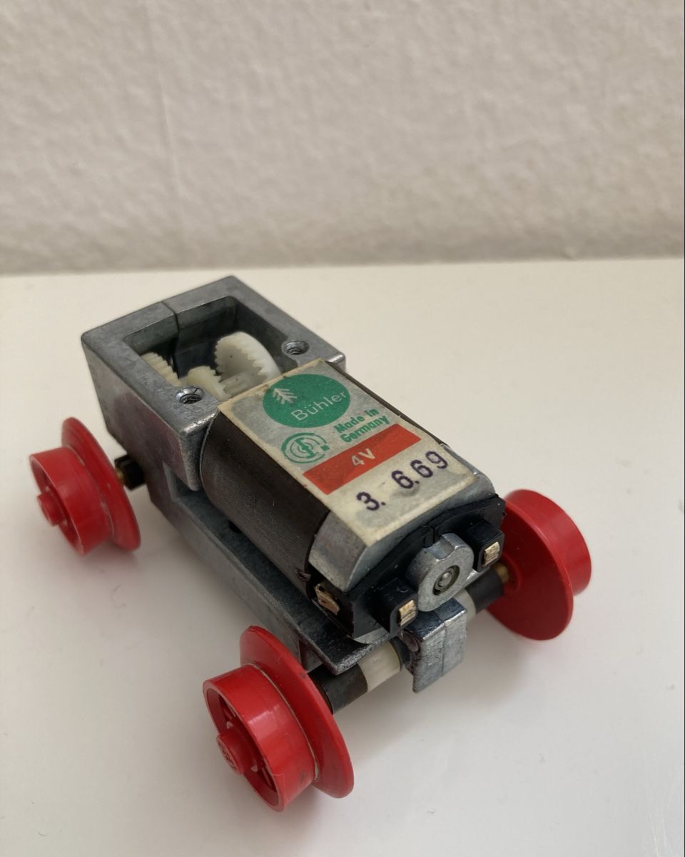Lego Spielzeuge: LEGO Eisenbahn Antriebsblock 4V – Gebraucht aus Rombach von polymerase01 6