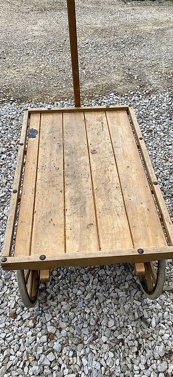 Rimorchi: Char en bois – Usato da Corcelles NE venduto da Avossouhaits 1