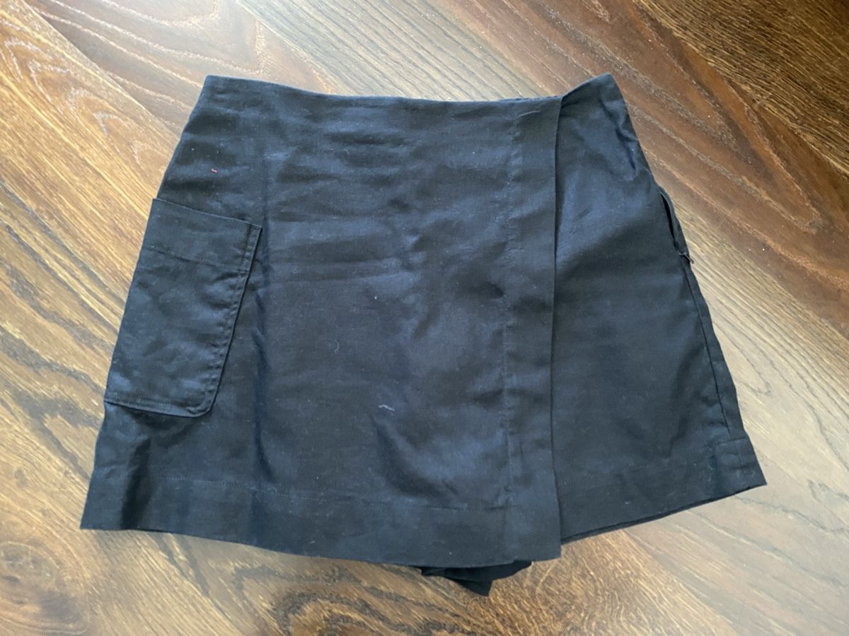 Uniqlo Gonne: Jupe short, Uniqlo, S – Usato da Versoix venduto da coul-raoul