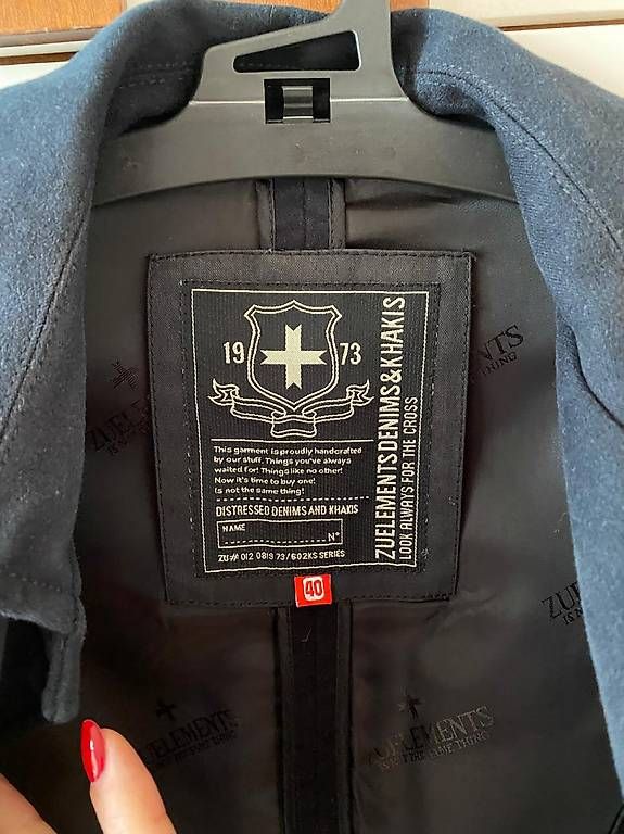 Cappotti: Cappotto nero Zu Elements – Usato da Balerna venduto da lis_qx6r 1