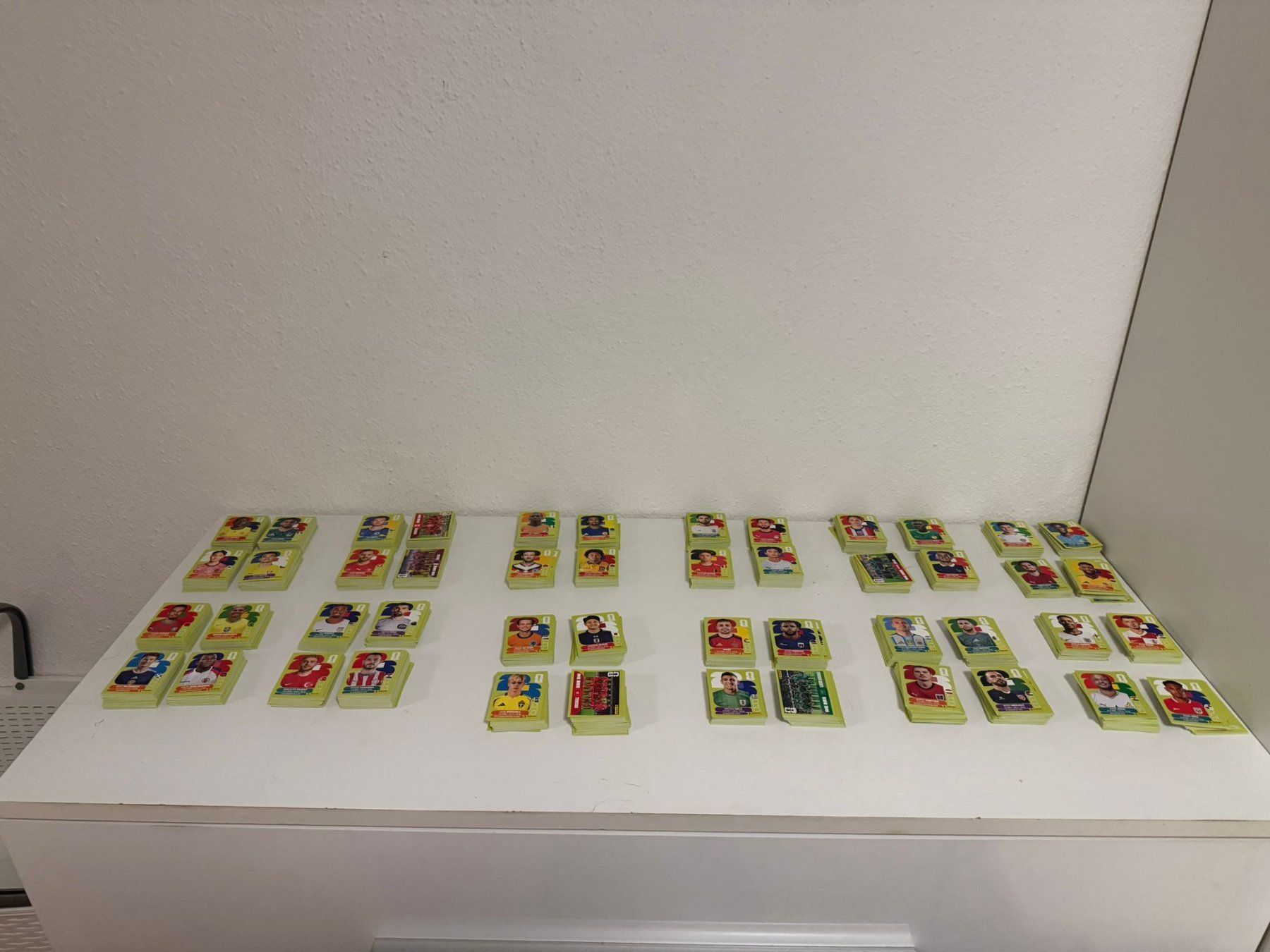 Panini Carte collezionabili: Panini World cup 2026 stickers – Usato da Maienfeld venduto da Bosilegrad