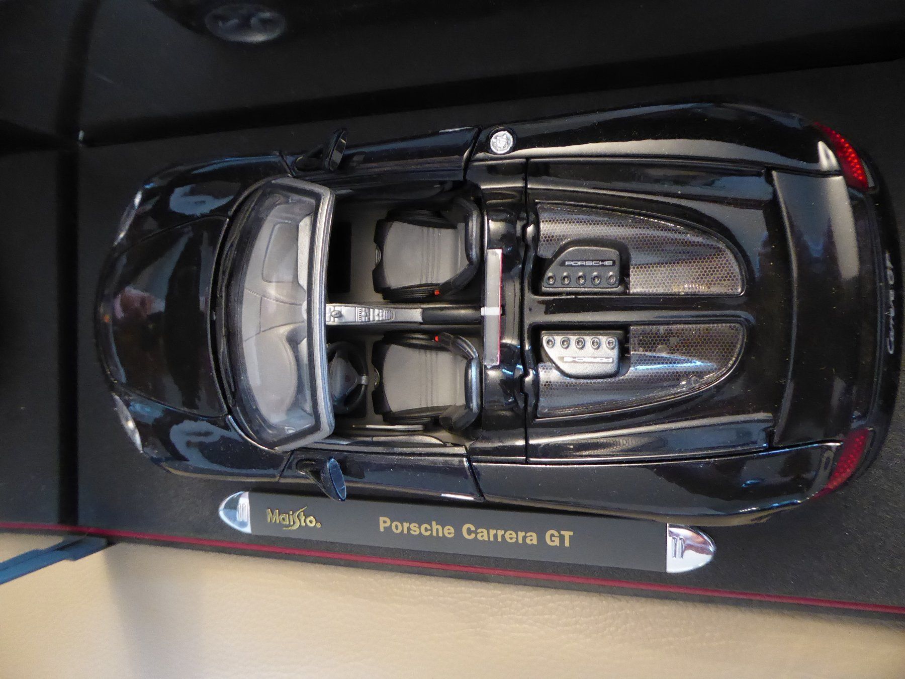 Porsche Modellautos: Porsche Carrera GT 1:18 – Neu (gemäss Beschreibung) aus Hettlingen von Zambole 7