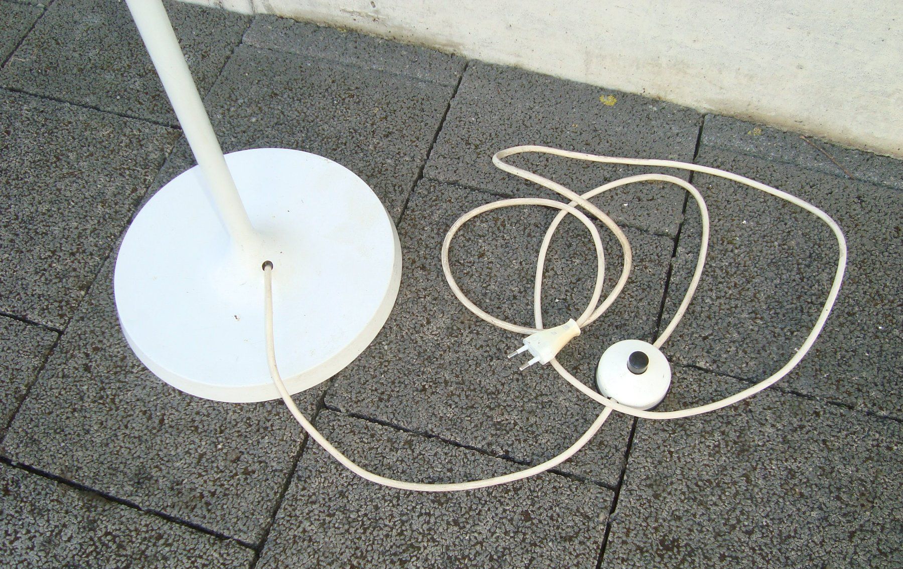 Lampade: Design Stehleuchte aus den 60igern – Usato da Oberdorf NW venduto da Lufao 2