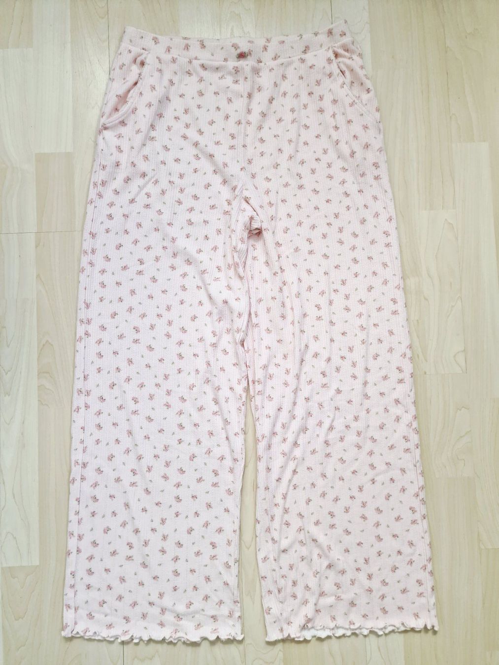 Primark Negligees & Pyjamas: Damen Pyjamahose PRIMARK Gr. L Rosa geblümt – Gebraucht aus Hallau von CHACLA