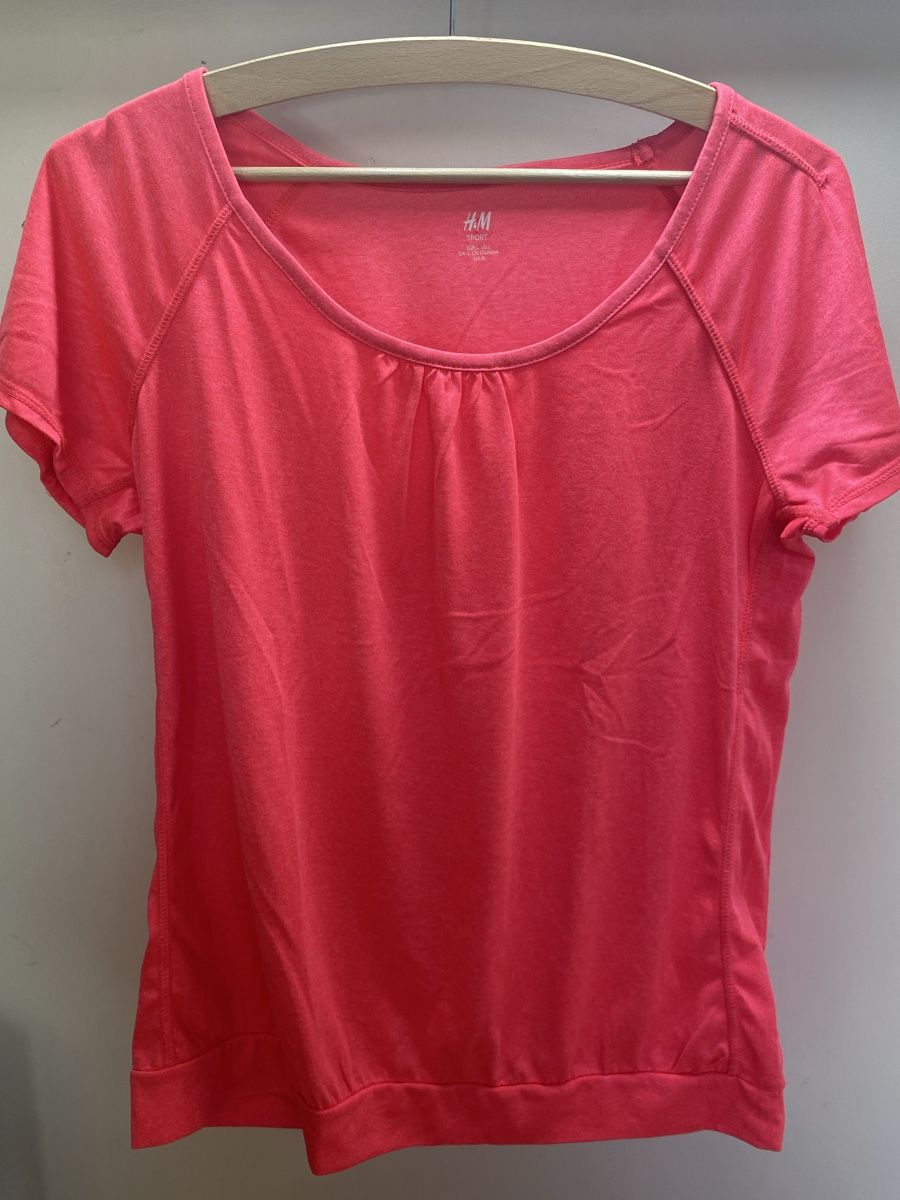 T-shirt: Neonfarbiges Sport Shirt – Usato da Scuol venduto da frosch85