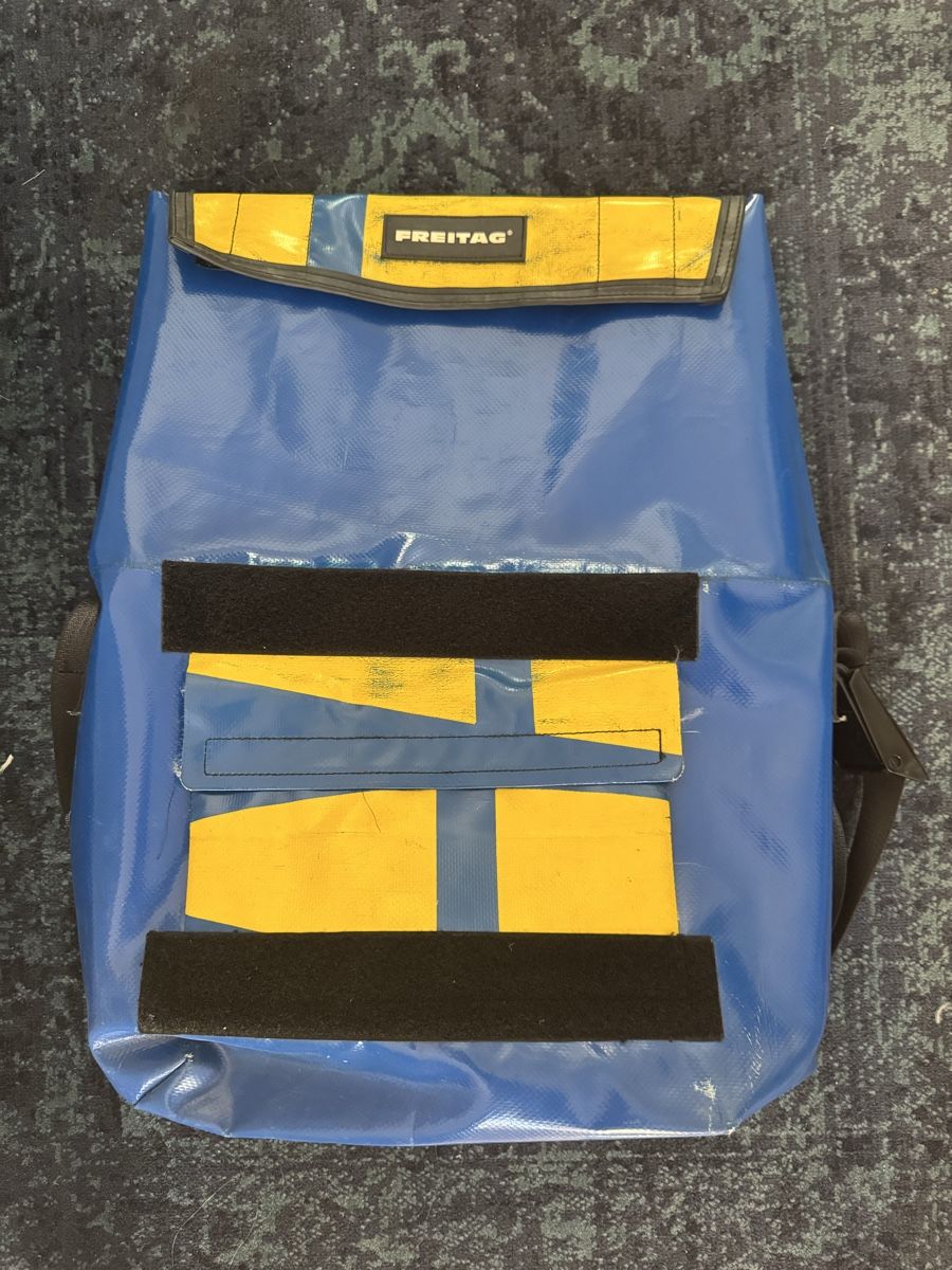 Freitag Borse: FREITAG Messenger Bag – Usato da Bern venduto da sal_d7f2 3
