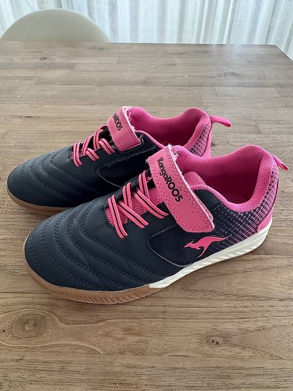 Scarpe per ragazzi: Kangaroos Hallenschuhe Gr. 31 – Usato da Zürich venduto da dominicmueller87 1