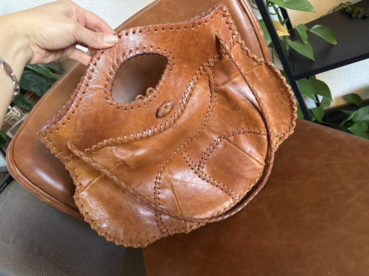 Borse da donna: Sac à main en cuir marron – Usato da Bulle venduto da LeMoleson 2
