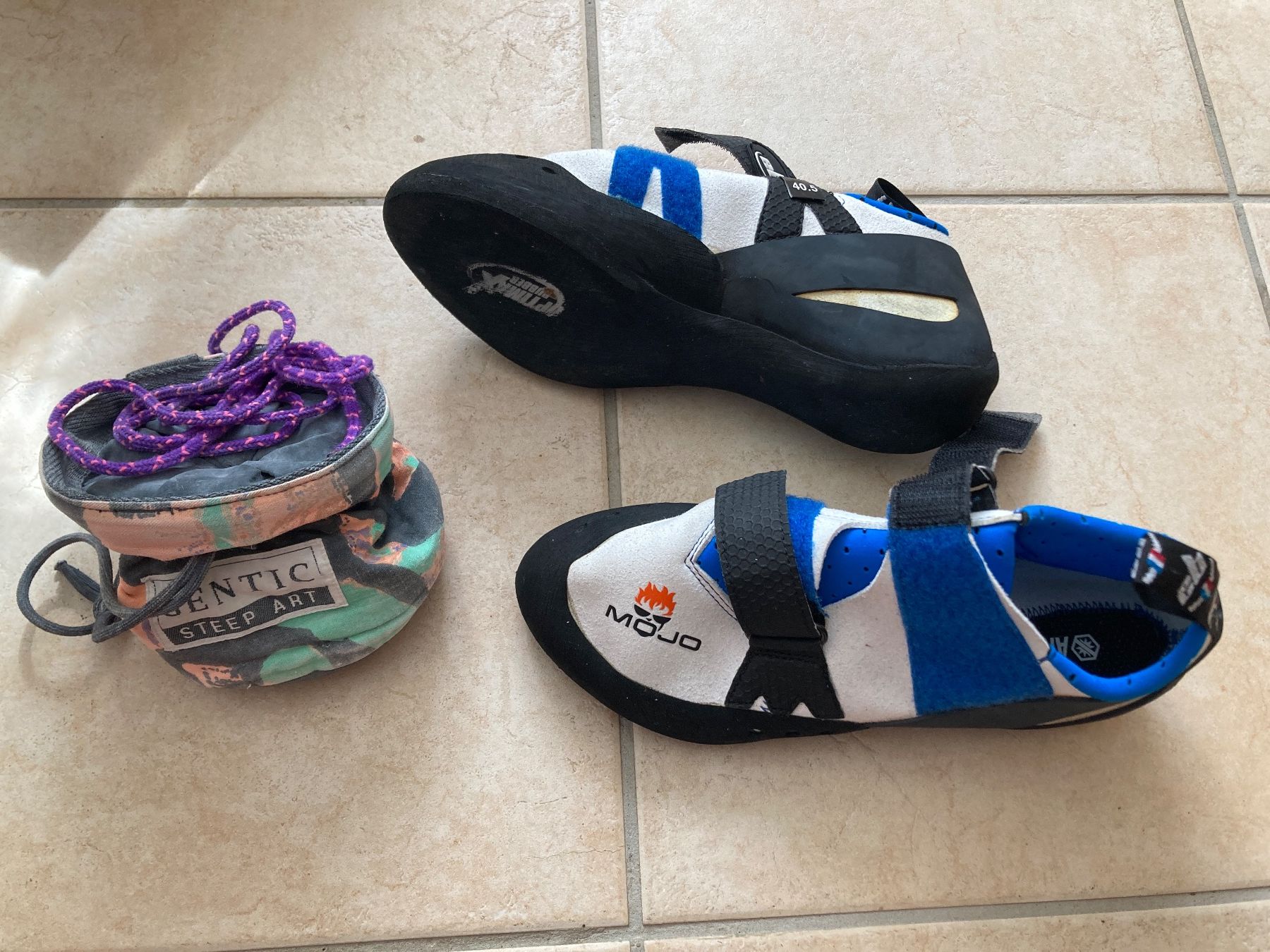 Scarpe da uomo: Kletterschuhe Mojo 40,5 fast neu! – Nuovo e nell'imballaggio originale da Bretzwil venduto da Ebi6791