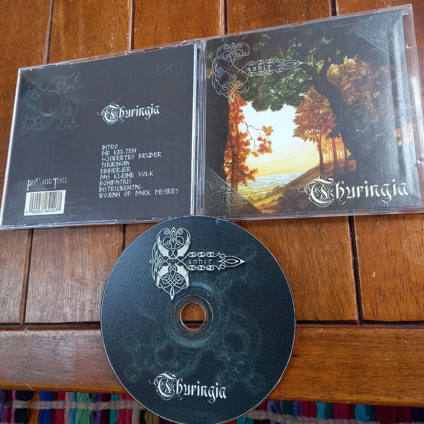 CDs: menhir - thuringia – D'occasion à St-Cergue par VeganWarrior