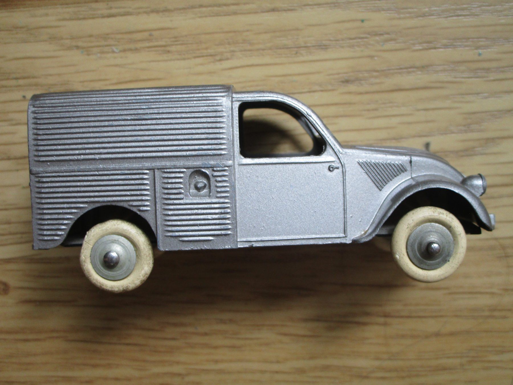 Citroën Modellini d'auto: Modellauto  MINIATURE JRD  2 CV CITROEN – Usato da Heimberg venduto da Lupo57