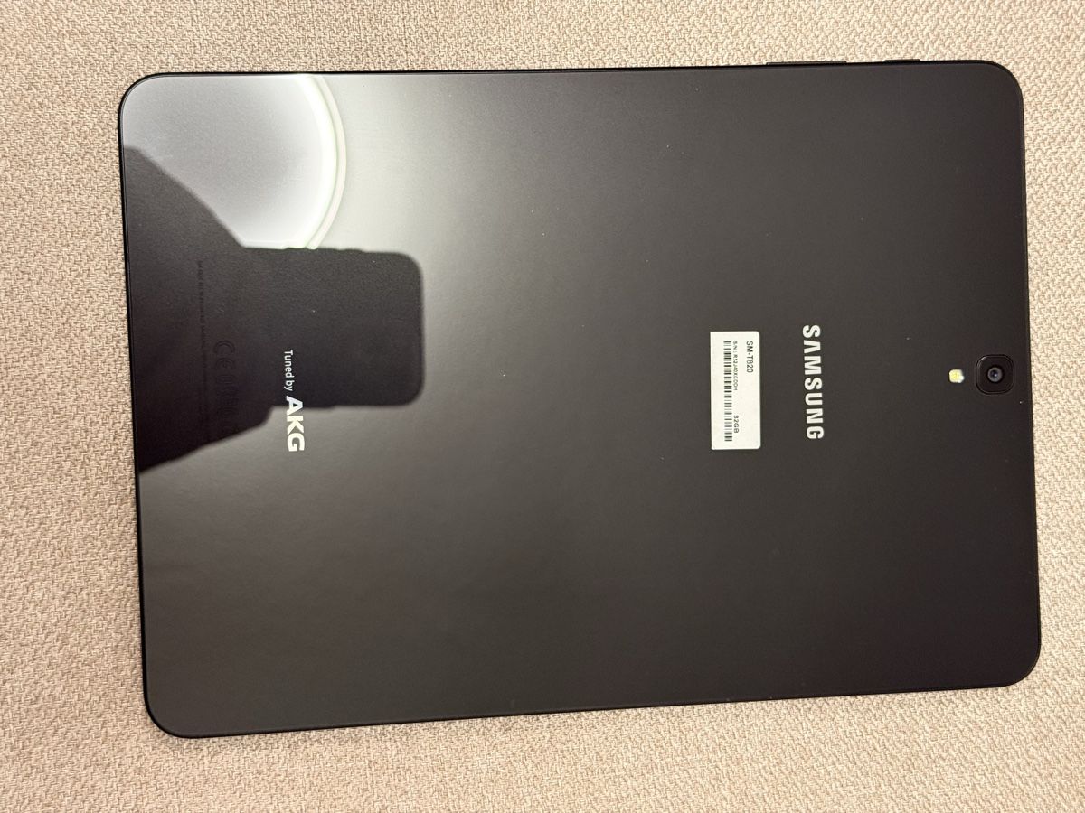 Samsung Tablettes PC: Samsung Tab s3 – D'occasion à Einigen par iva_86t8 1