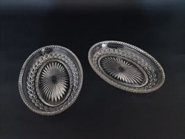 2 plats à fruits en verre 18.6 x 26 cm