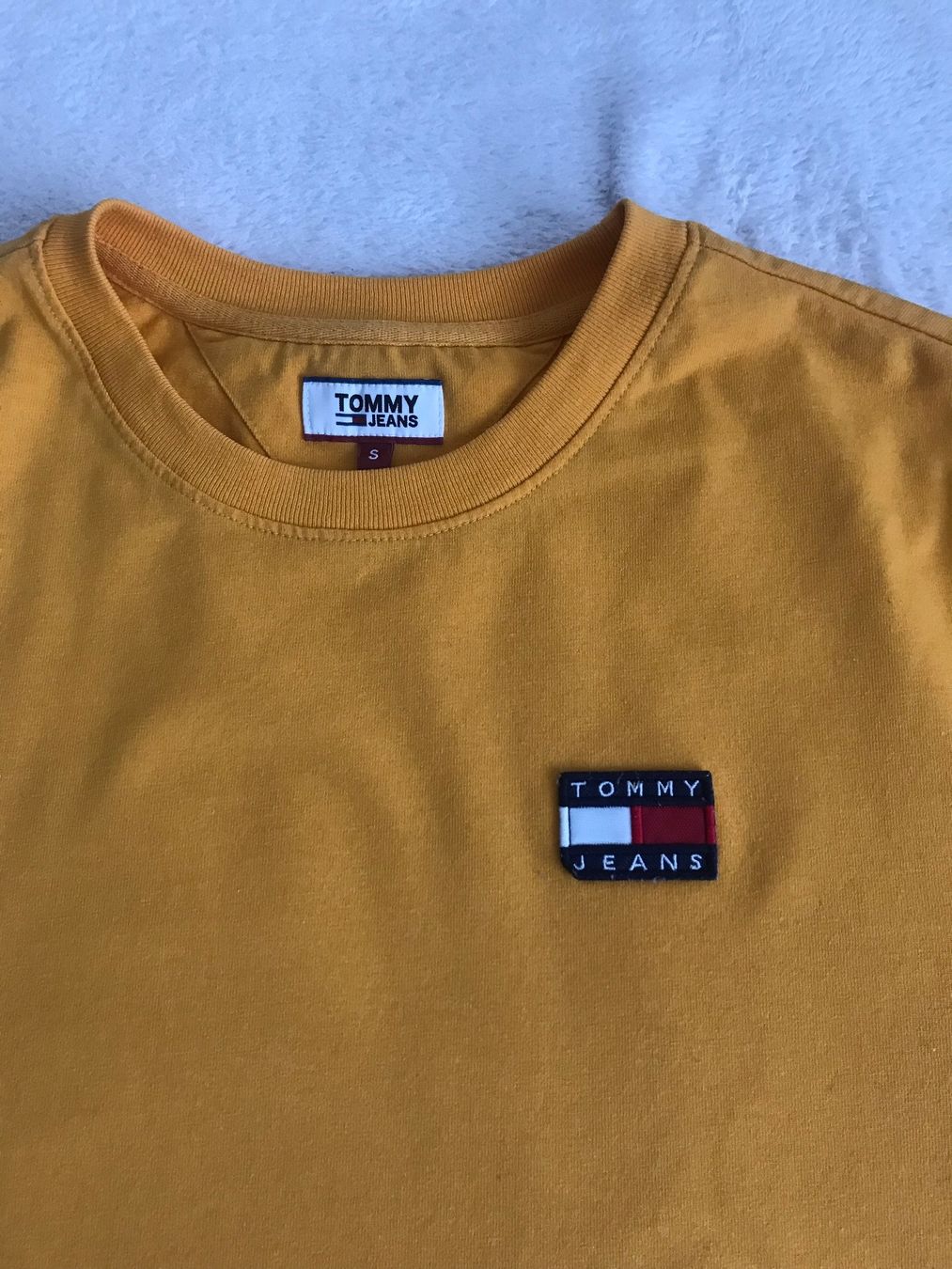Tommy Hilfiger T-shirt: Tommy Hilfiger T-Shirt Grösse S – Nuovo (secondo la descrizione) da Au/ZH venduto da markthallerapperswil 2