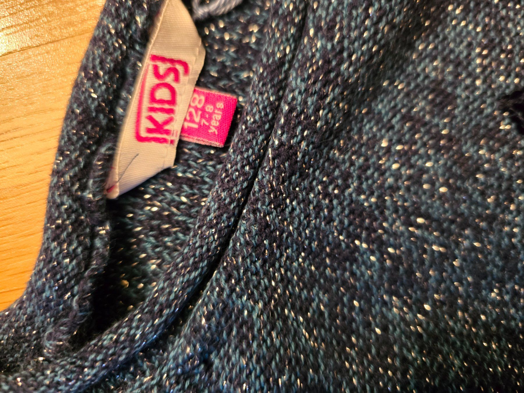 Pullover & Sweatshirts: Pullover blau mit Sternmotiv Grösse 128 – Gebraucht aus Büttikon AG von Amineah 1