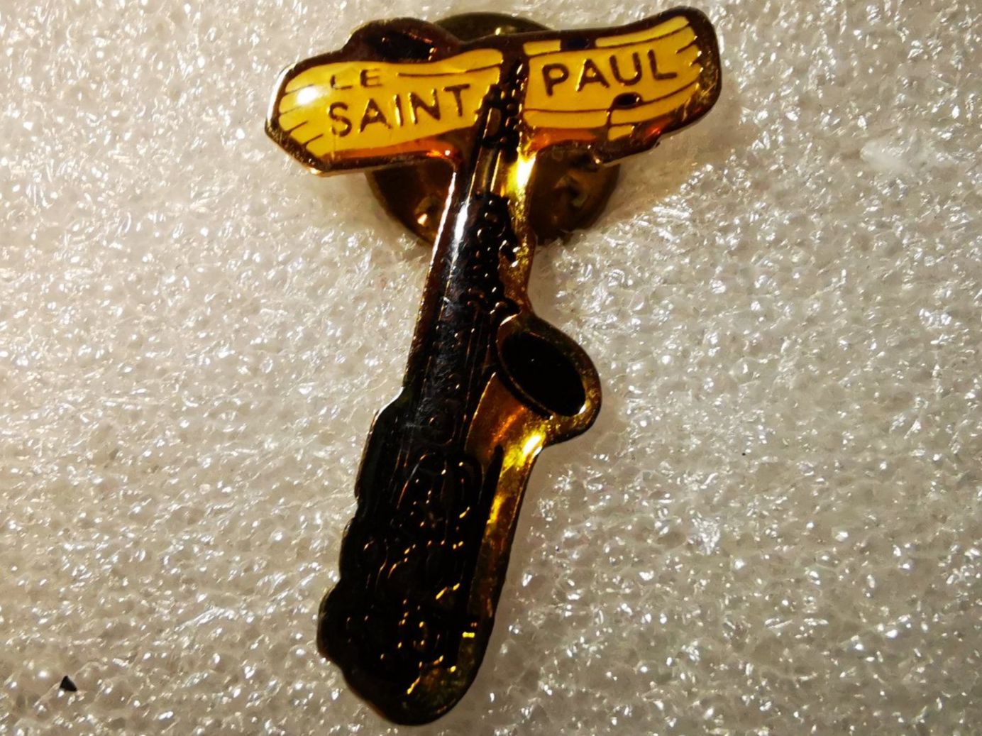 Placchette & Badge: Ansteckpin 3: Le saint paul – Usato da Oppligen venduto da Pin-Fall-Shop