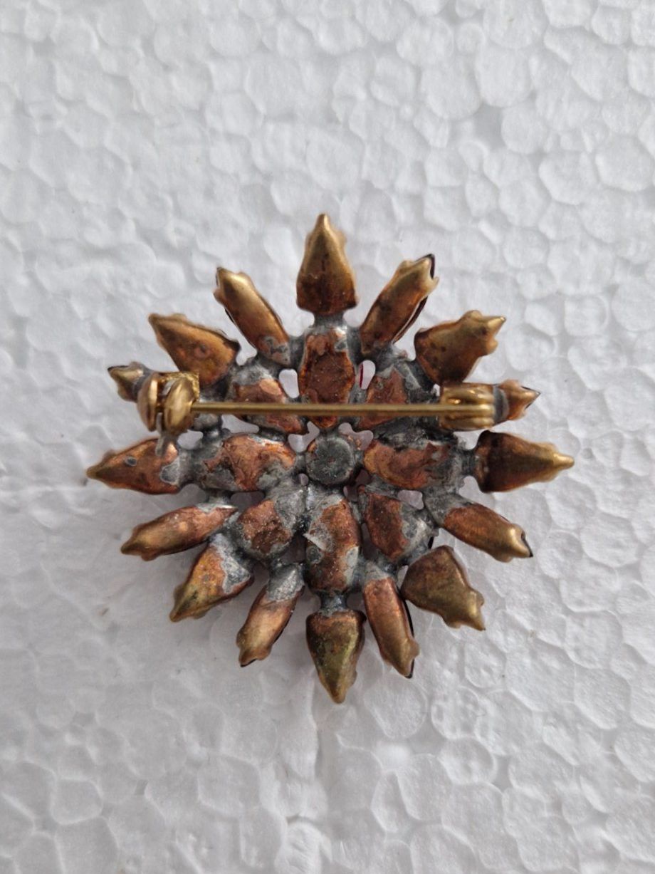 Gablonzer Broches & Aiguilles: Zauberhafte Gablonzer Brosche – D'occasion à Oberwil BL par ehrenamt 1