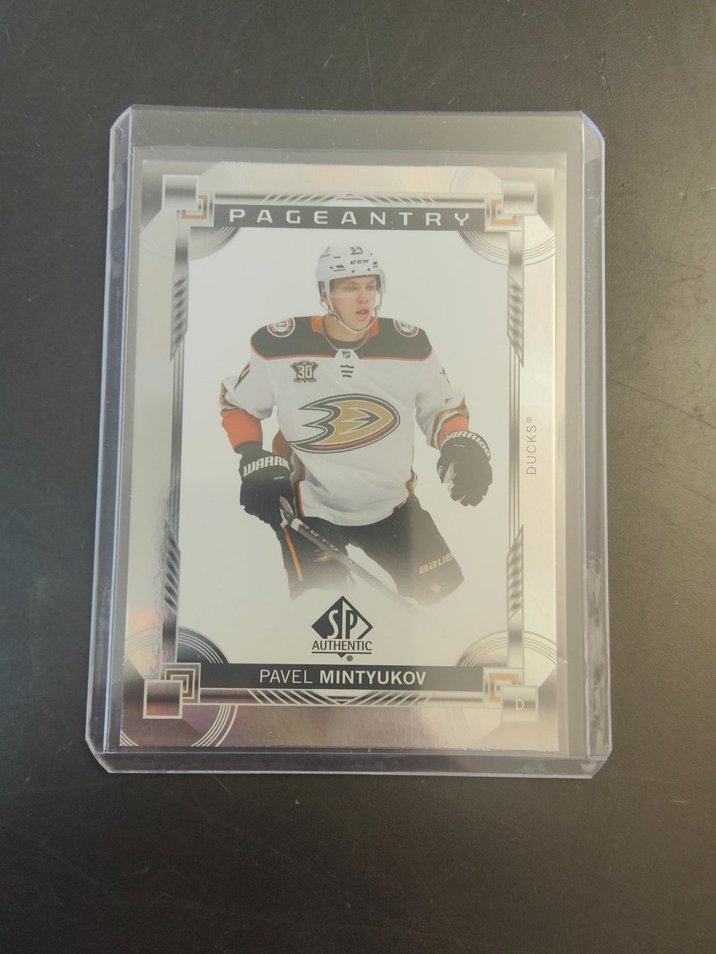Sammelbilder & Trading cards: Pavel Mintyukov Anaheim Ducks 24-25 Upper Deck SP Authentic – Gebraucht aus Wangen SZ von Sasch3