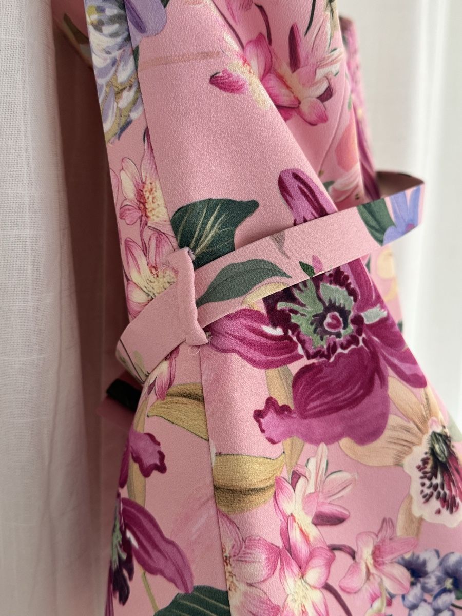 Zara Robes: Corsage Kleid pink Blumenmuster – Neuf avec emballage d'origine à zürich par Bailey17 4